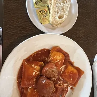 intalian bread and ravioli meatballs