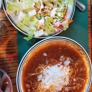 House Chili and Salad