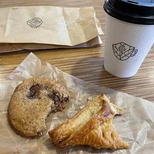 lavender latte, white chocolate guava cookie, guava and cheese pastelitos