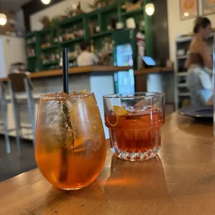 Aperol spritz ,Negroni