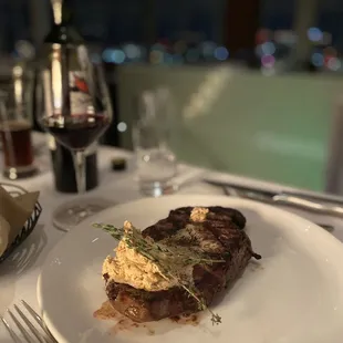 Wagyu Strip (14 oz)