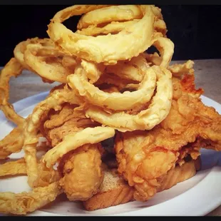 Fried chicken with onion rings