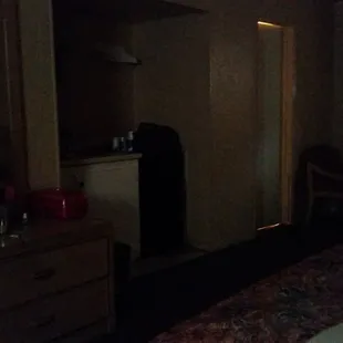 Plain ol' 50 year old motel room.