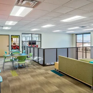 Elementary open space where students can work and read.