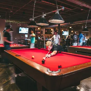 9 foot pro tables