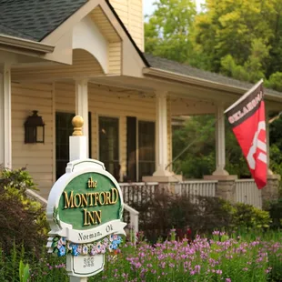 Front of Montford Inn