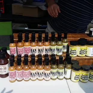 Tom&apos;s Garden.  Great sauces, we bought 3... www.toms-garden.com