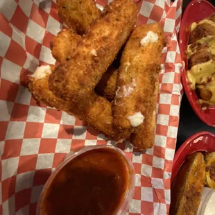 Mozzarella Sticks with marinara sauce