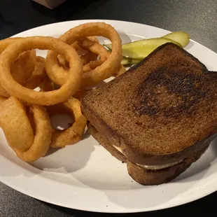 Patty Melt with onion rings
