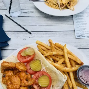 Looks like a magazine pic huh? Voodoo Shrimp Po-Boy Soooo good!!!