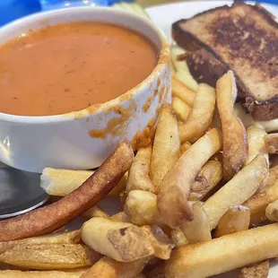 Tomato Grilled Cheese &amp; Soup GF