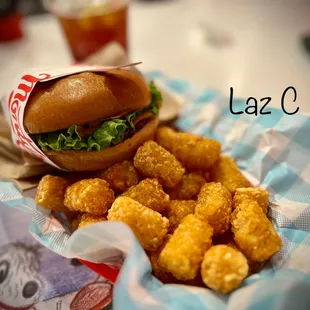 Monty 's Single Cheeseburger