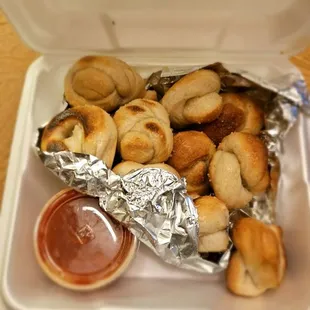 Monty's Pizza