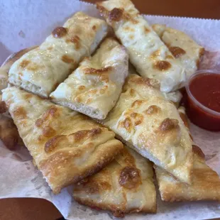 a basket of pita bread