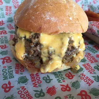 Moo & Brew Burger