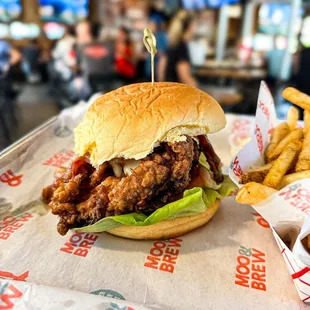 fried chicken, chicken wings, poultry, food, bbq chicken, chicken wings and fried chicken, bbq wings, chicken, fried chicken wings