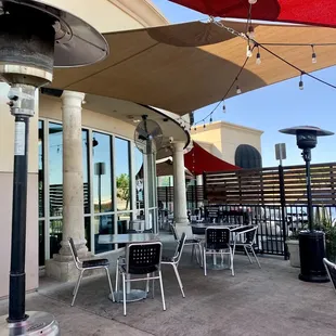 Beautiful Patio with Malfunctioning Heater!