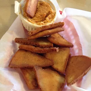 Pita Chips & Hummus