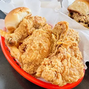 Fried chicken 3 pcs with fries