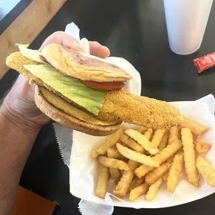 Fried fish sandwich combo