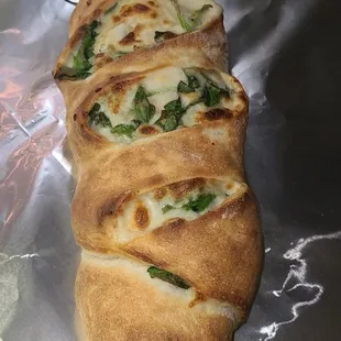 Spinach and Garlic mozz STROMBOLI