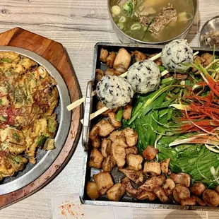 Intestines and seafood pancake