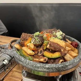 Galbi jjim (Spicy Braised Beef Shrot Rib)