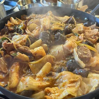 29. Pan Fried Soondae w/ Veggies & Noodles