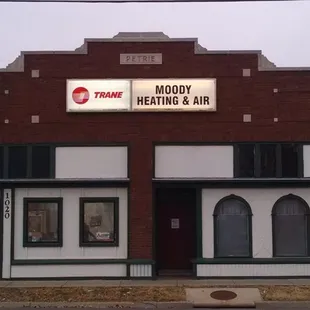 1020 W Maple St  Wichita, KS 67213