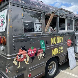 a food truck parked in a parking lot