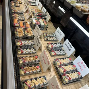 sushi and sashimi, interior