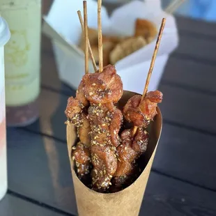 Grilled chicken skewers. Photo by @martiwantsmore