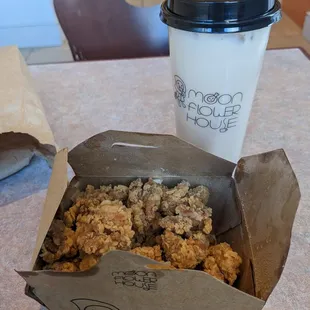 Earl gray milk tea w/white pearl &amp; popcorn chicken