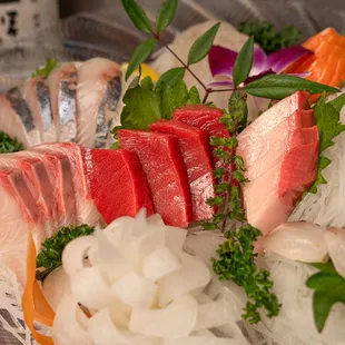 sushi, sushi and sashimi, sashimi, food