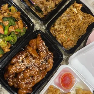 Beef Traditional Chow Fun, Shrimp Chow Mein, Chicken and Broccoli, Sesame Chicken, 6 Crab Wontons