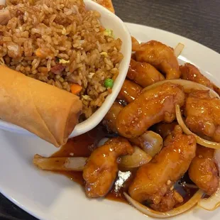 Lunch special, General Tso chicken, pork fried rice, spring roll, wonton &amp; a iced green tea