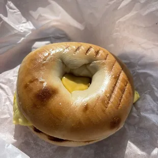 Bagel Regular (egg, cheese &amp; bacon)