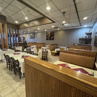 sushi and sashimi, interior