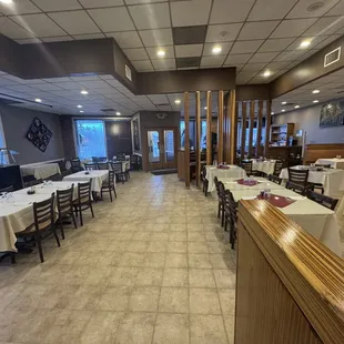 sushi and sashimi, interior