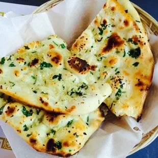 Garlic naan