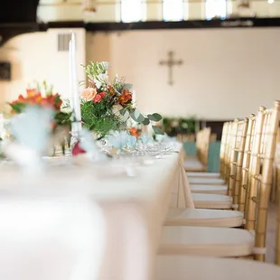 Photo credit : Danielle Harris Photography  Florals and Event planning : Moon Over Indy