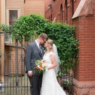 Photo credit : Danielle Harris Photography  Florals and Event planning : Moon Over Indy