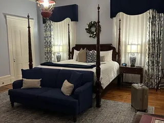 Ashford Acres Inn
