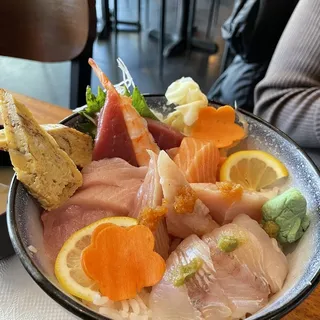 Chirashi Lunch