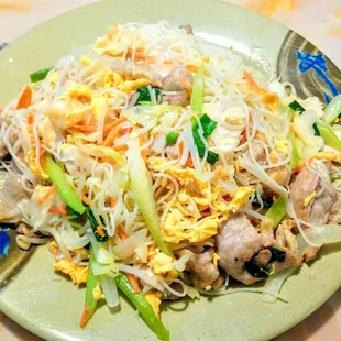 Mei fun, rice noodle