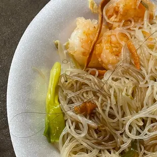 HAIR FROM THE LADY'S HEAD WHO DID MOT HAVE ON A HAIR NET