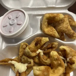 104. Crab Rangoons($7.2)