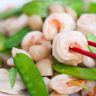 Shrimp Snow peas.