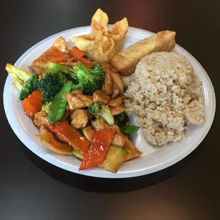 Chicken with Vegetables and Brown Rice All Day Combo
