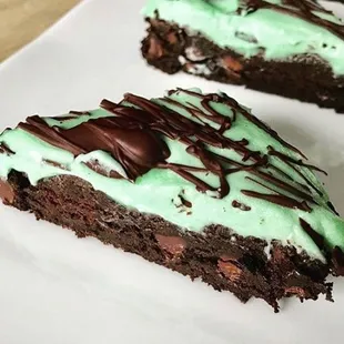 Grasshopper brownie (can be made nut-free)